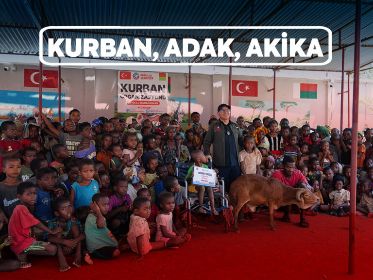 Madagaskar Kurban Adak Akika